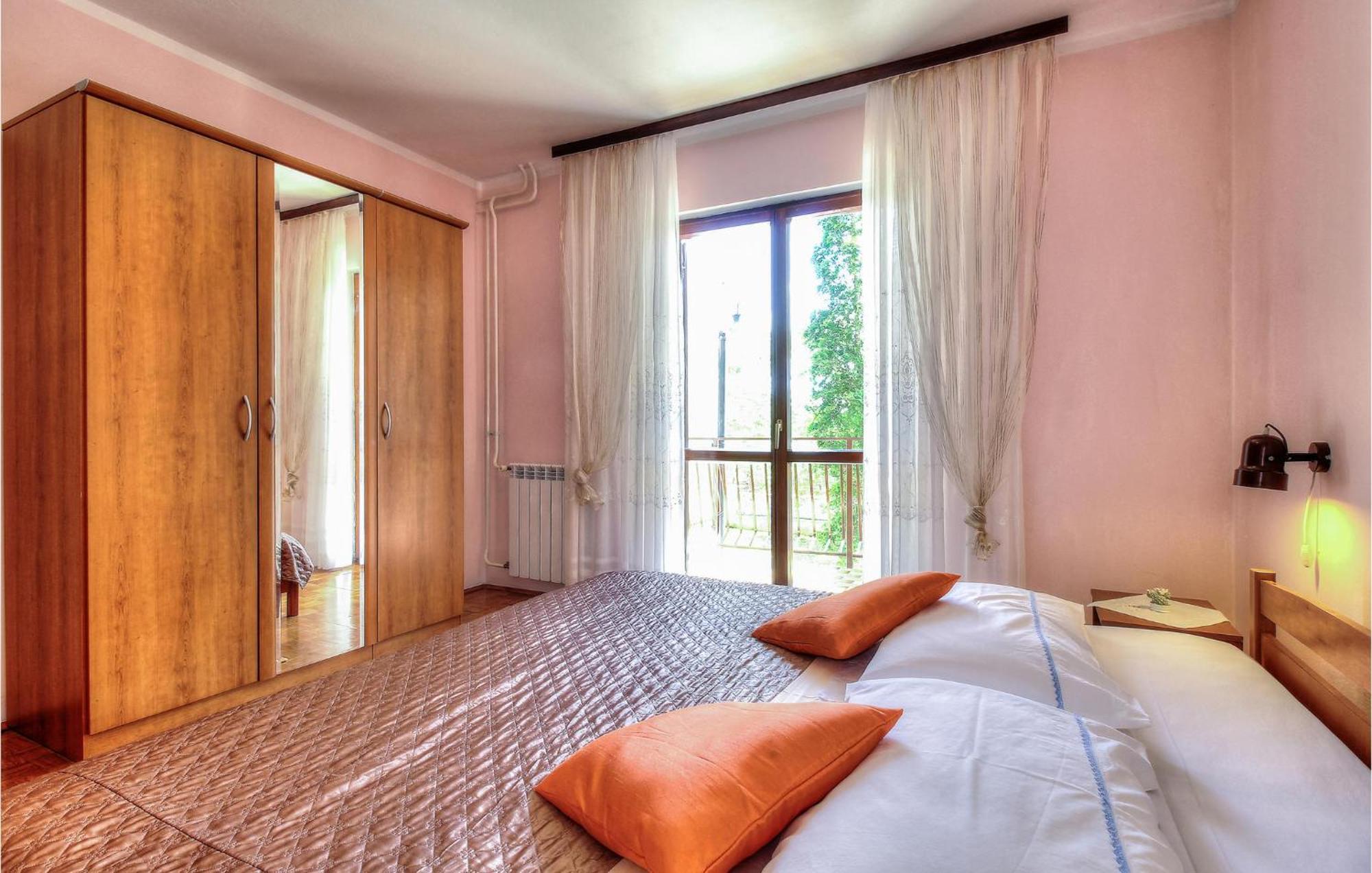Amazing Apartment In Porec With Wifi Eksteriør billede